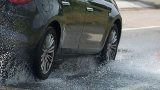 Automobilistes, comment conduire en période de pluie ?