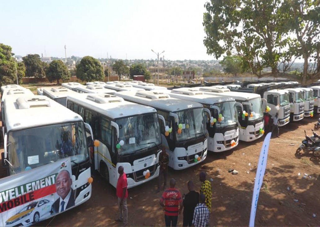 Programme de renouvellement du parc automobile / Les transporteurs du Gbêkê reçoivent leurs véhicules