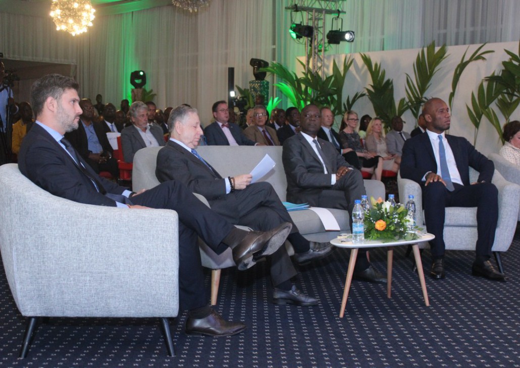 Sécurité routière / le ministre amadou Koné et Didier Drogba lancent la campagne africaine de sensibilisation contre les accidents de la route