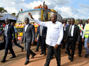 Infrastructures routières / Amadou Gon Coulibaly lancé à Man les travaux de 13 km de bitume