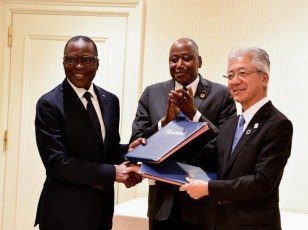 La Côte d'Ivoire signe un accord de partenariat au Japon pour l'installation d'une usine d'assemblage de véhicule à Abidjan