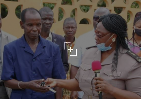 Renouvellement du parc automobile / L'État offre 16 véhicules aux transporteurs de Daoukro